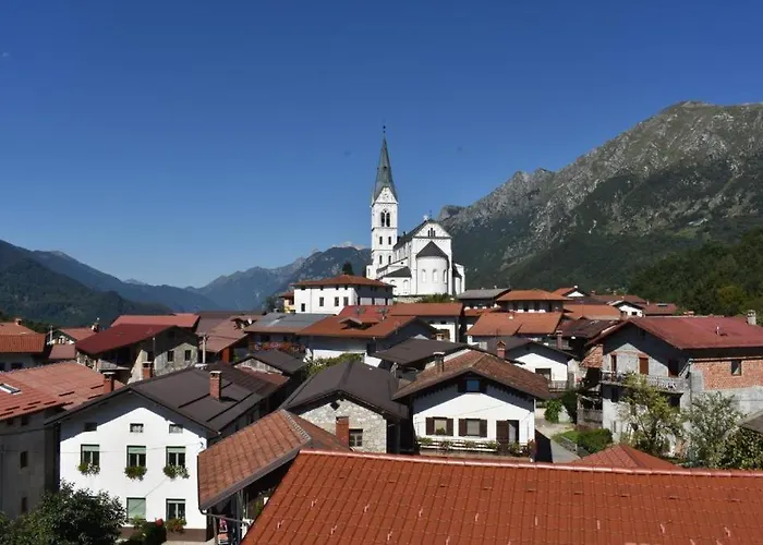 아파트 Apartma Lovriz 코바리드