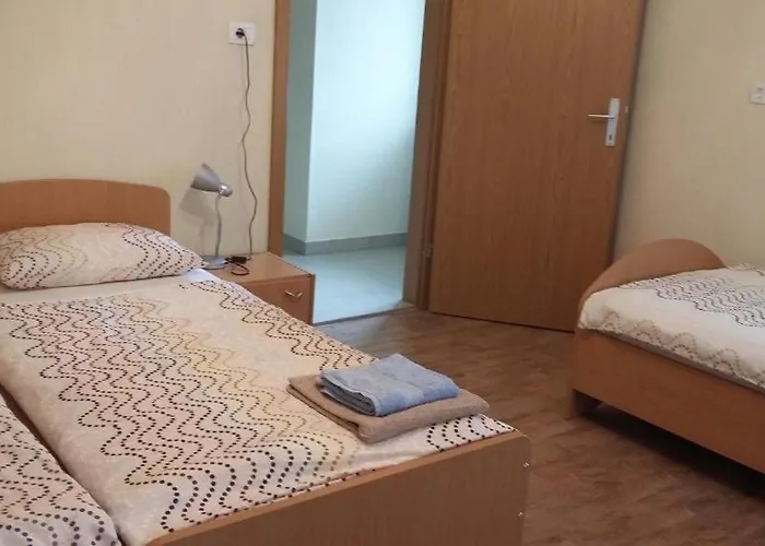 Apartma Lovriz 아파트